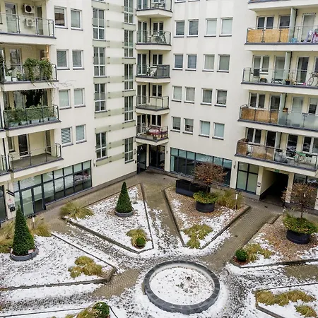 Old Town - 57m2, Balcony - By Rentujemy