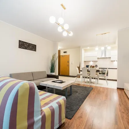 Апартаменти Old Town - 57m2, Balcony - By Rentujemy *