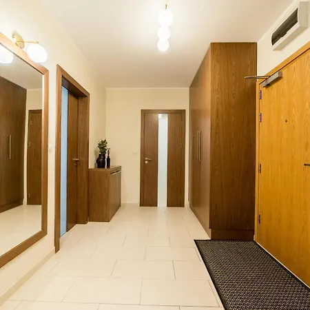 Old Town - 57m2, Balcony - By Rentujemy Апартаменти Познань